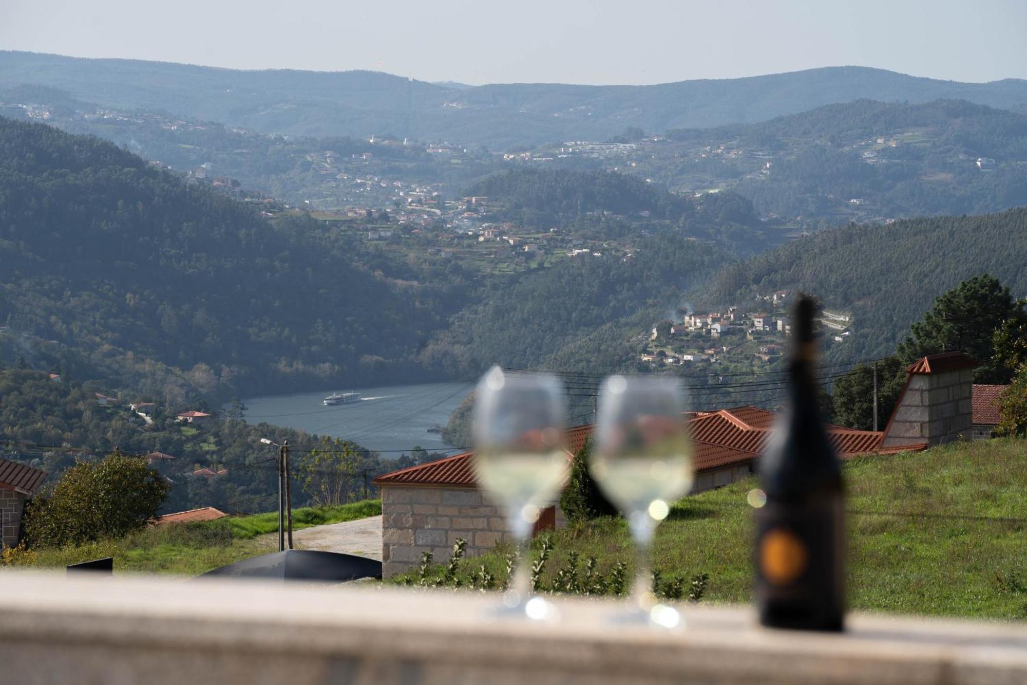 Casa Do Casal Do Douro Villa มาร์โก เดอ คานาเวเซส ภายนอก รูปภาพ